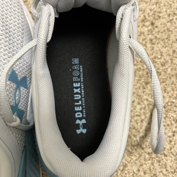 New Under Armour Sneakers - Picture 7 of 10